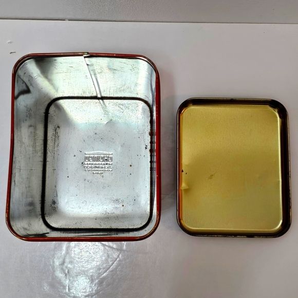 Vintage Golden Harvest Bleached Flour Tin Canister with Lid - Picture 8 of 16